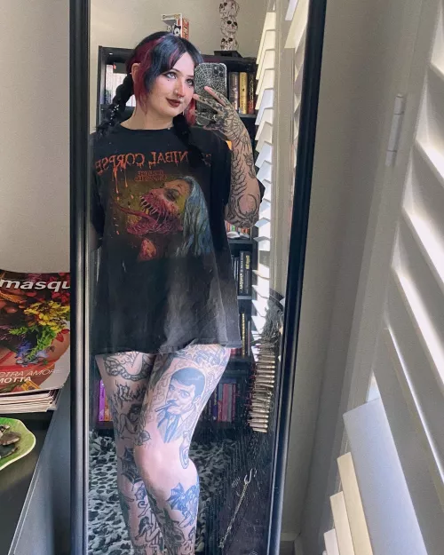 t-shirt & panties (the perfect outfit) 