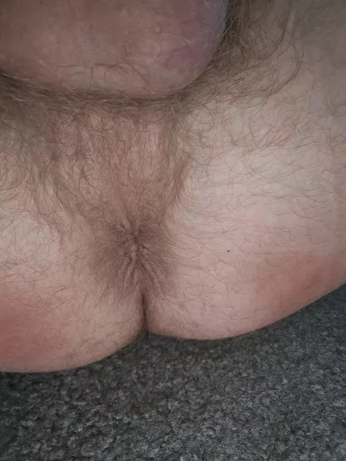 Wanna eat my after work ass? Then, you can ride my cock while we kiss.