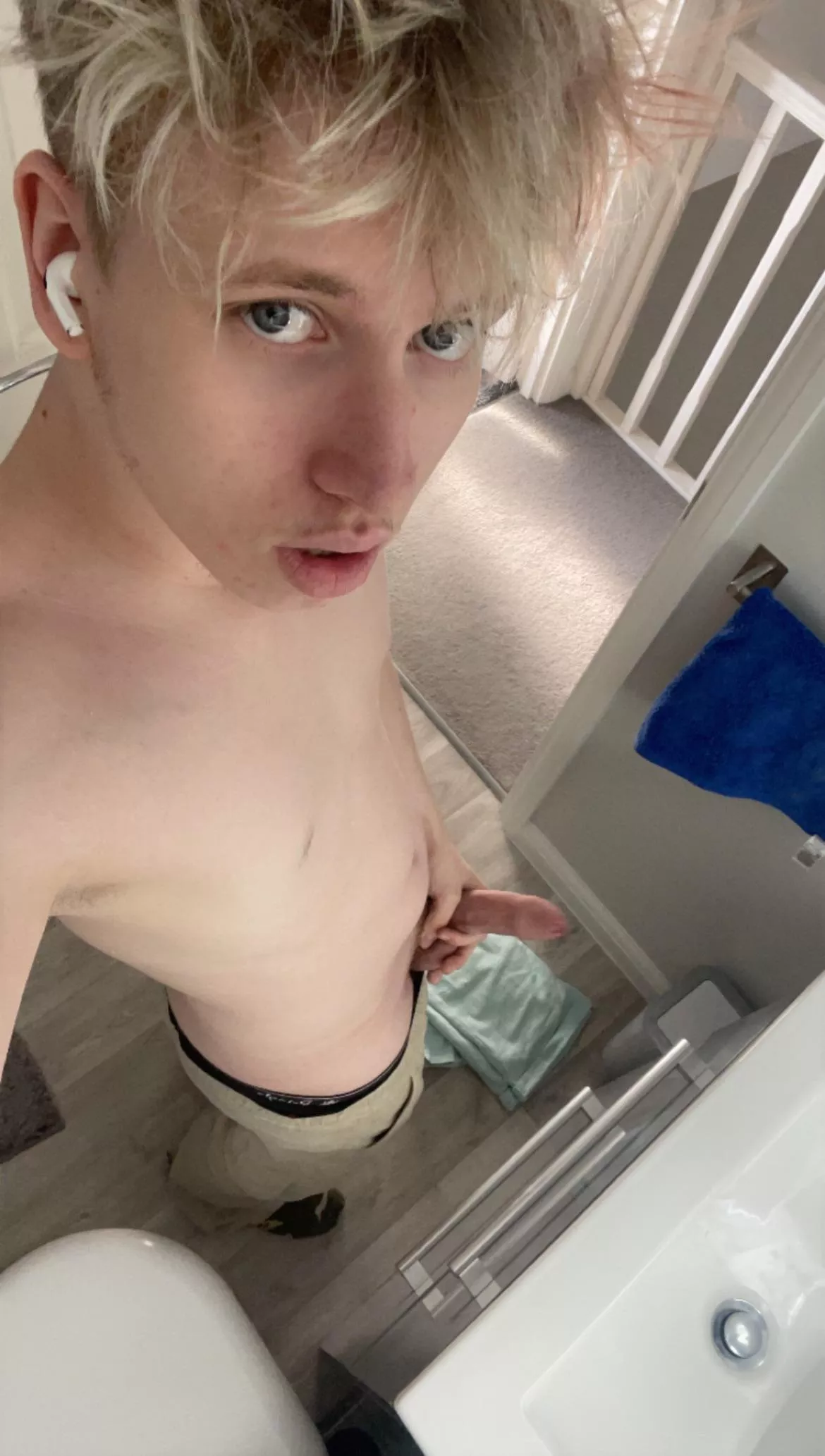 [18] who wants to get down and dirty 