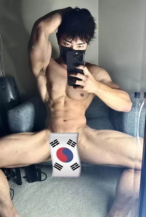 [19] head in between my legs please 