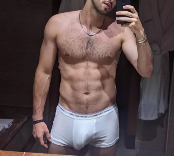 (28) how’s my bulge? 