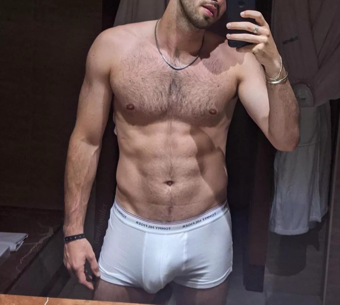 (28) how’s my bulge? 