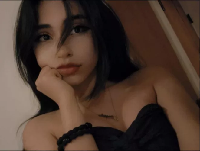 Do I look cute in black?