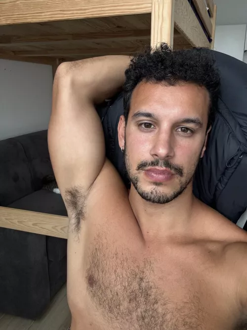 Do you like hairy pits?