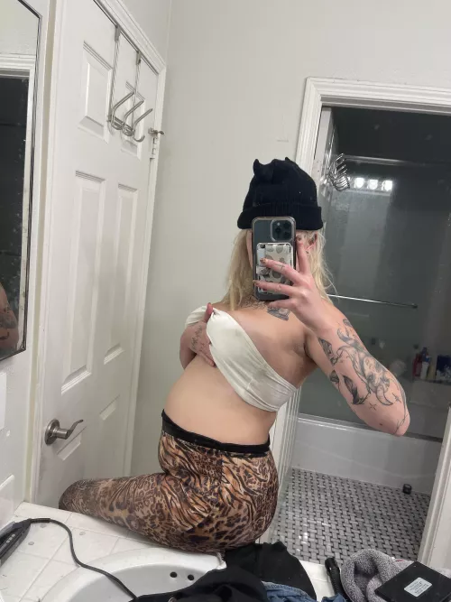 Feeling so big as of lately 😋