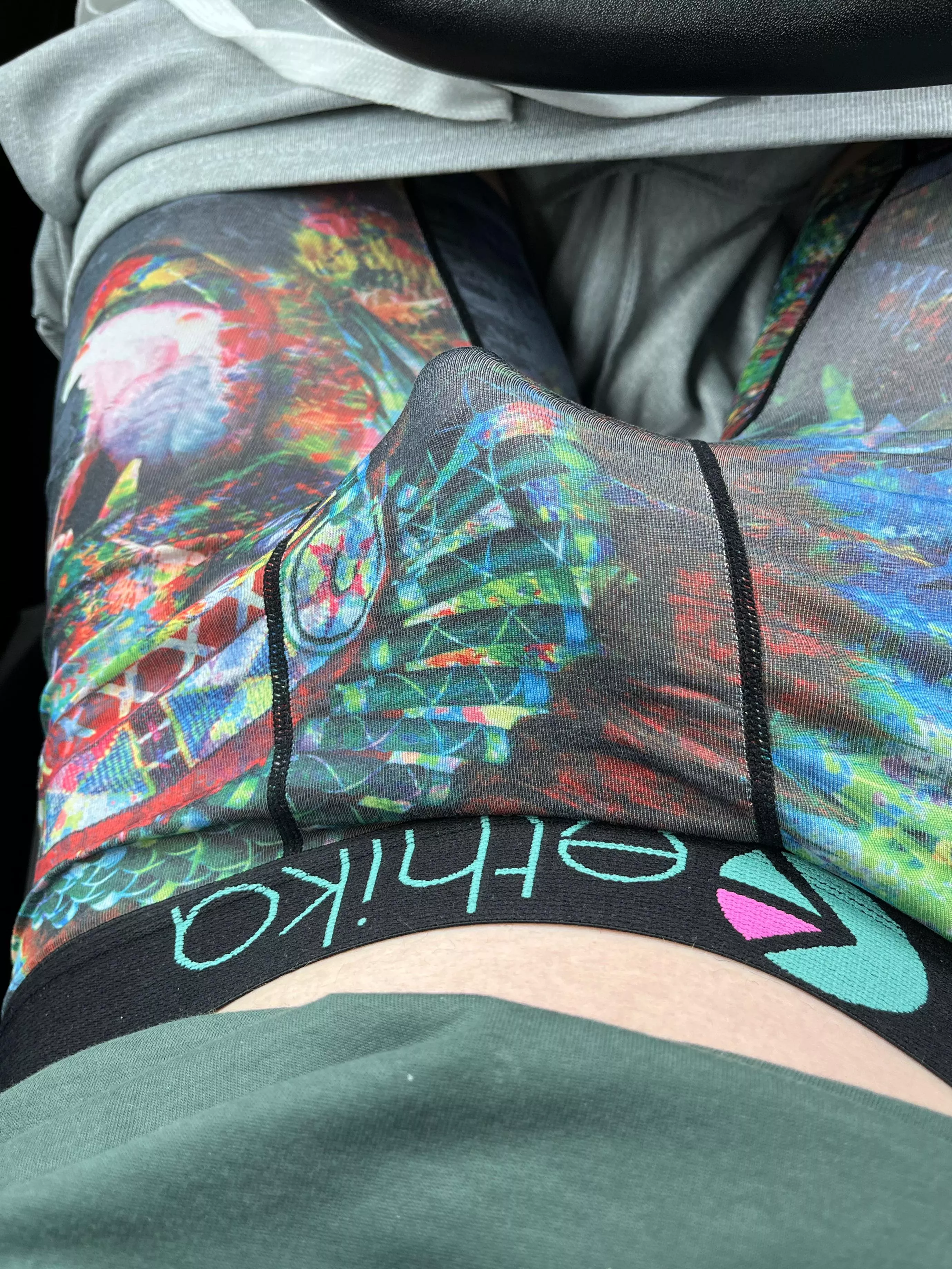 Full bulge in the car (19)