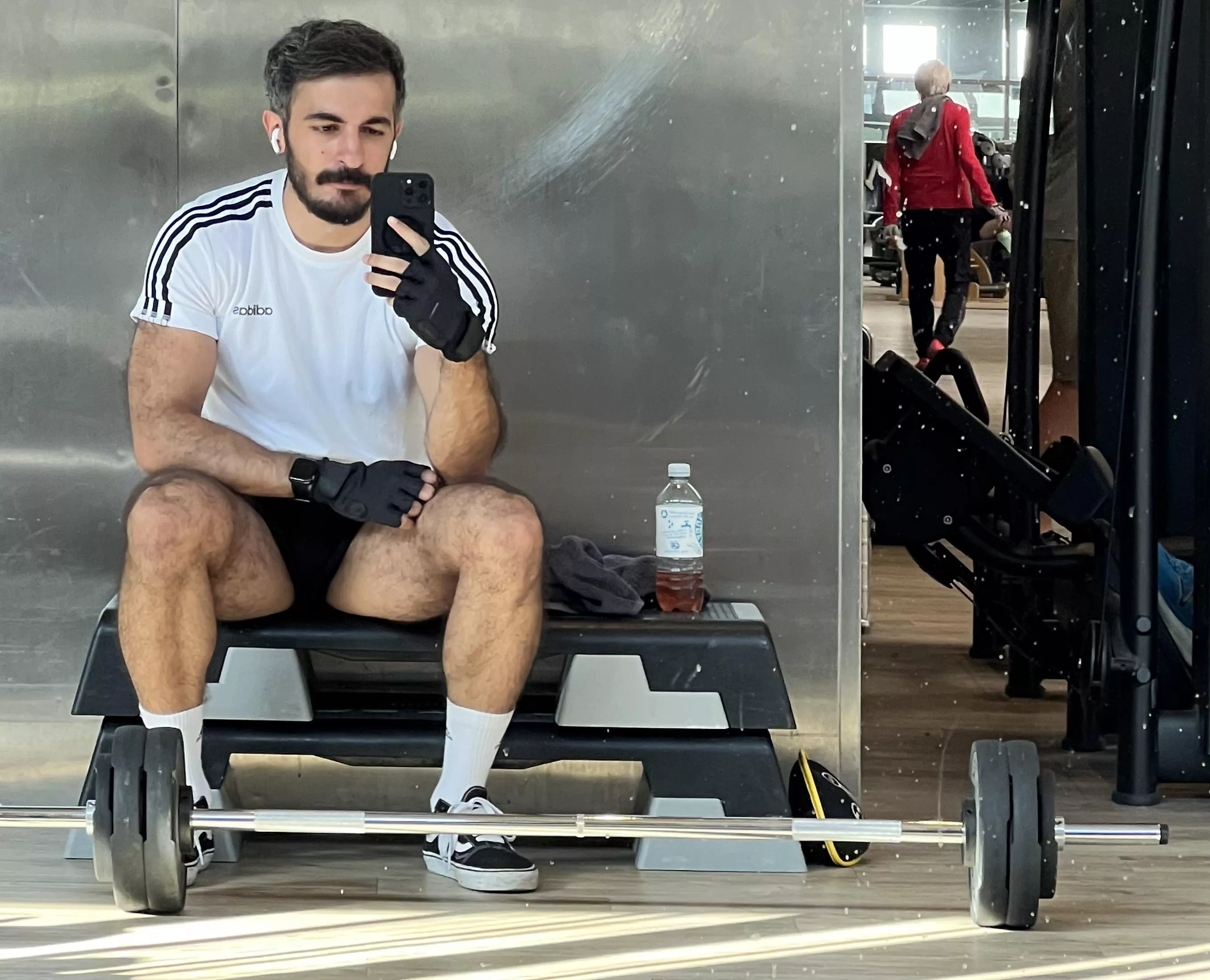 Gym selfies hitting different. Gym selfies hitting different.