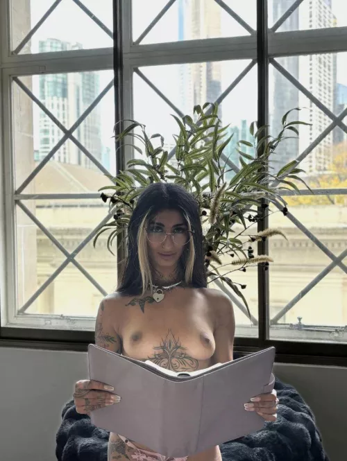 I hate wearing my bra [F]