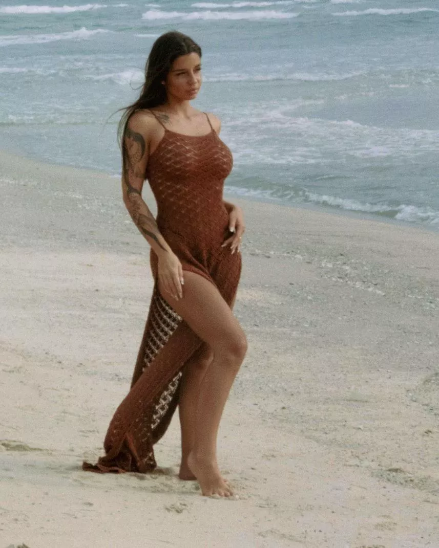 I love this fishnet dress on my fit body