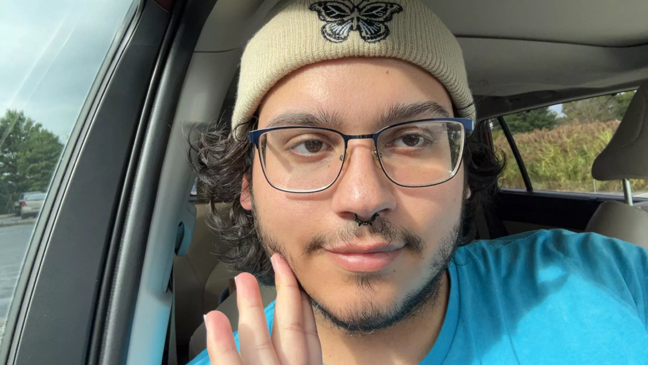 I need gaymer friends I can chill with, any volunteers?