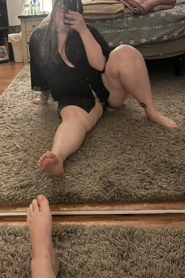 It’s Friday and I deserve a treat for making it through the week 😋