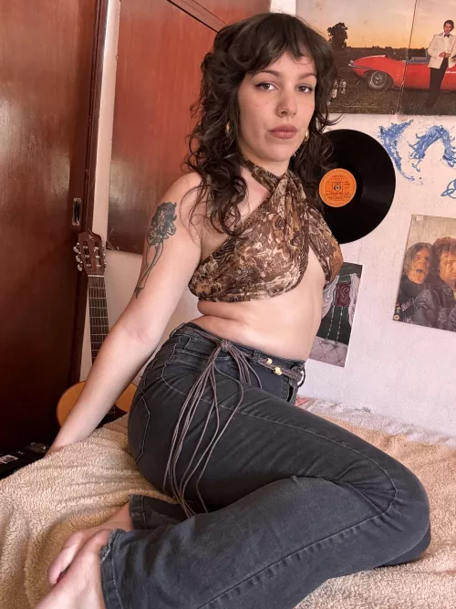 Nothing sexier than jeans and a short top