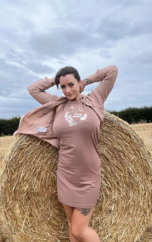 Who’s playing bales with me? 