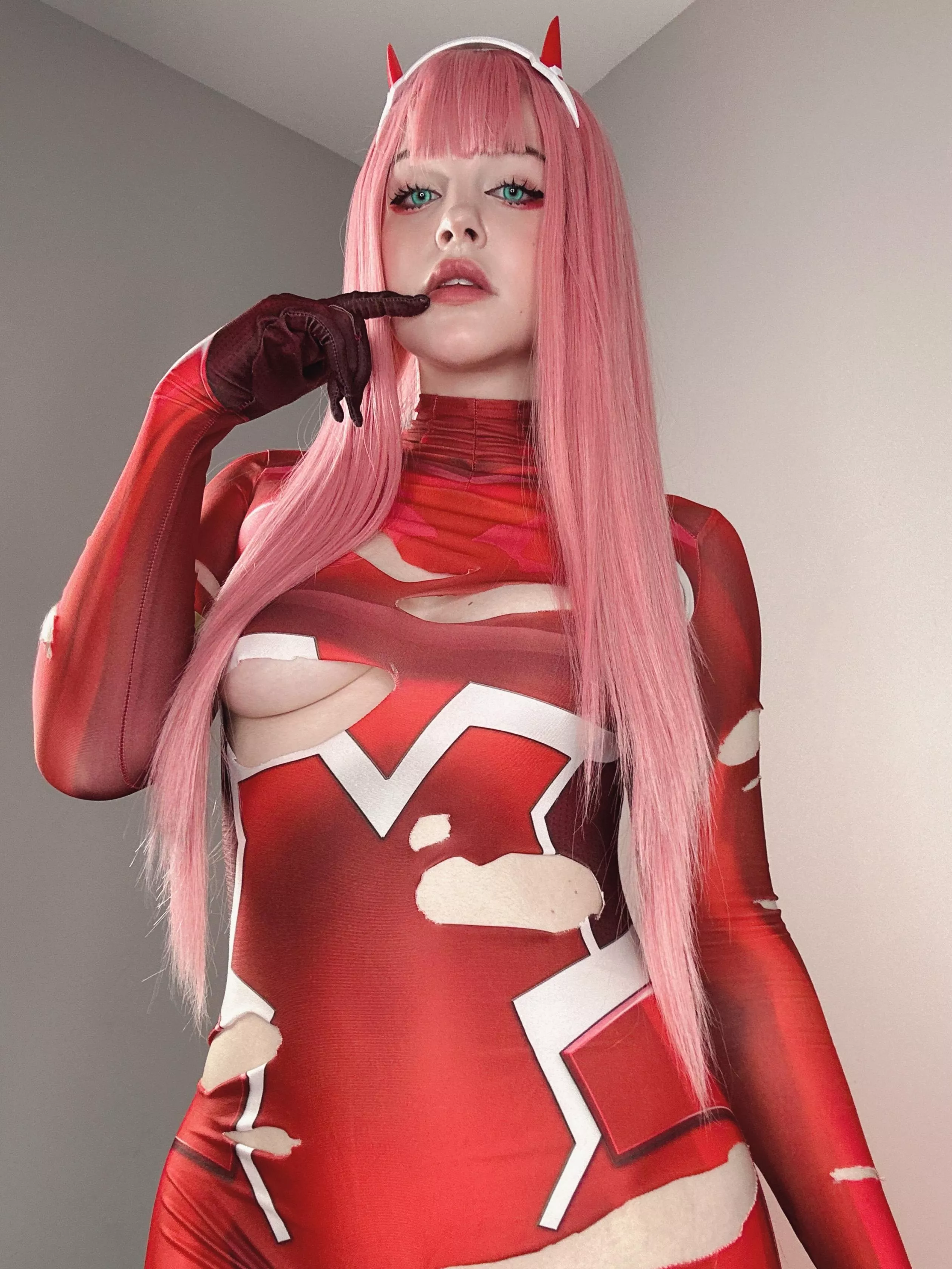 Zero Two (Emfoxpng) [Darling in the Franxx]