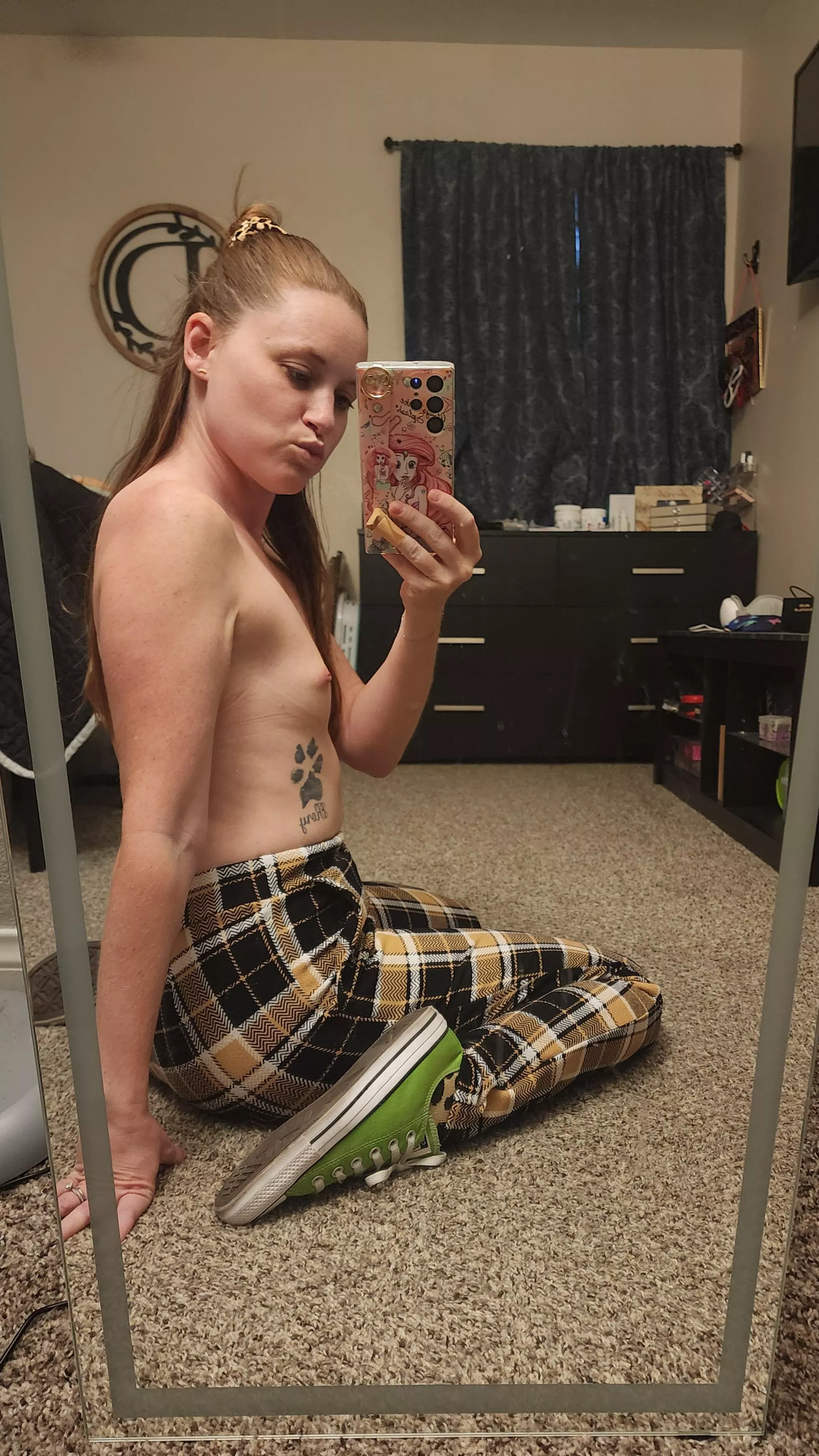 After work stripping her fit off 