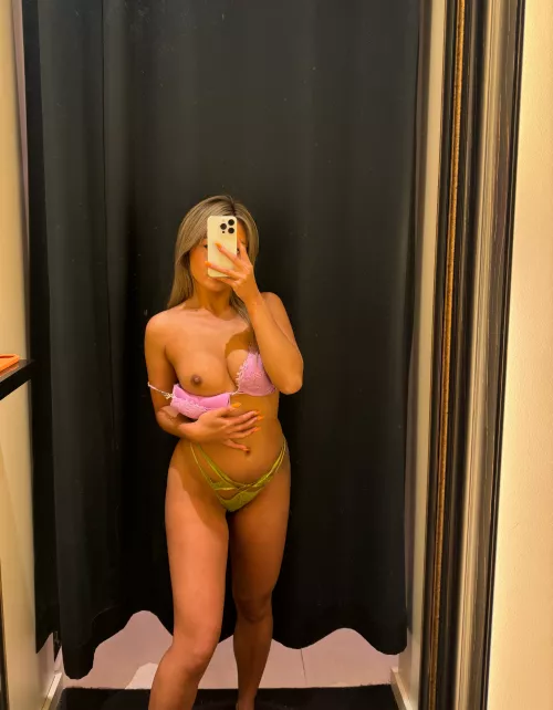 Do you like ma boobies?