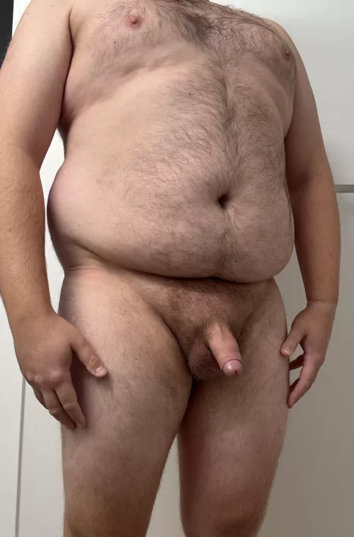 First post here! Hope someone likes my chubby dad bod…