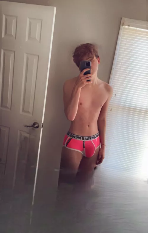 Home alone… what are we doing? 😏