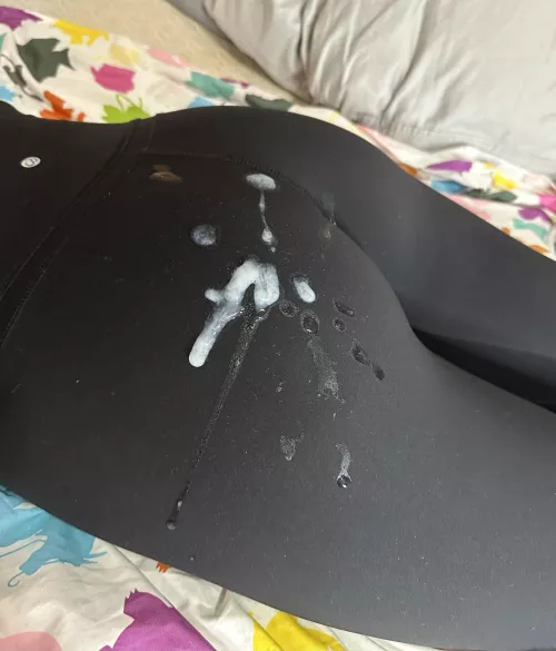 I didn’t expect such a big load on my ass