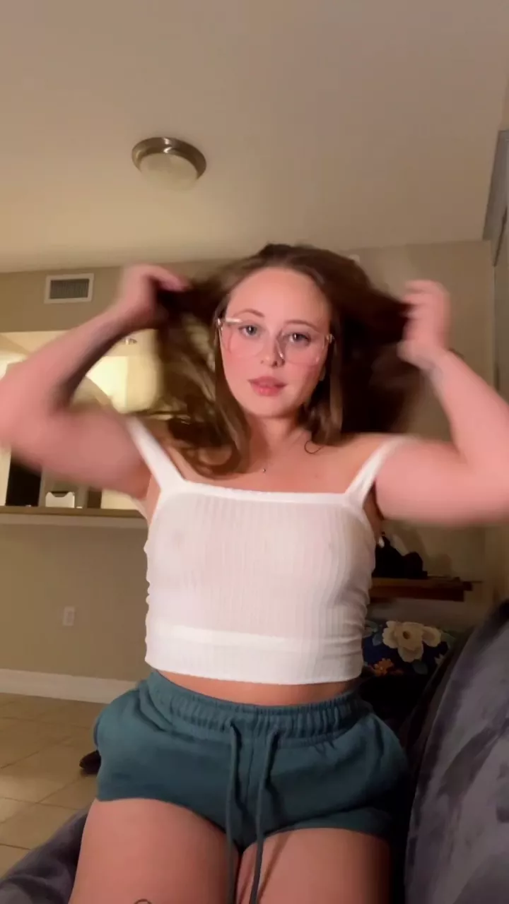 Nobody ever flirts with me 