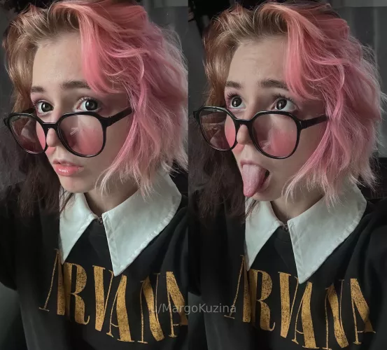 schoolgirl look, pink hair edition