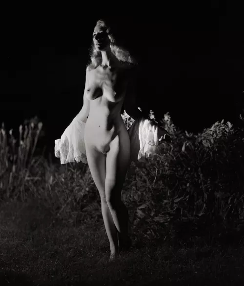 Shelbie Dimond by George Holz 