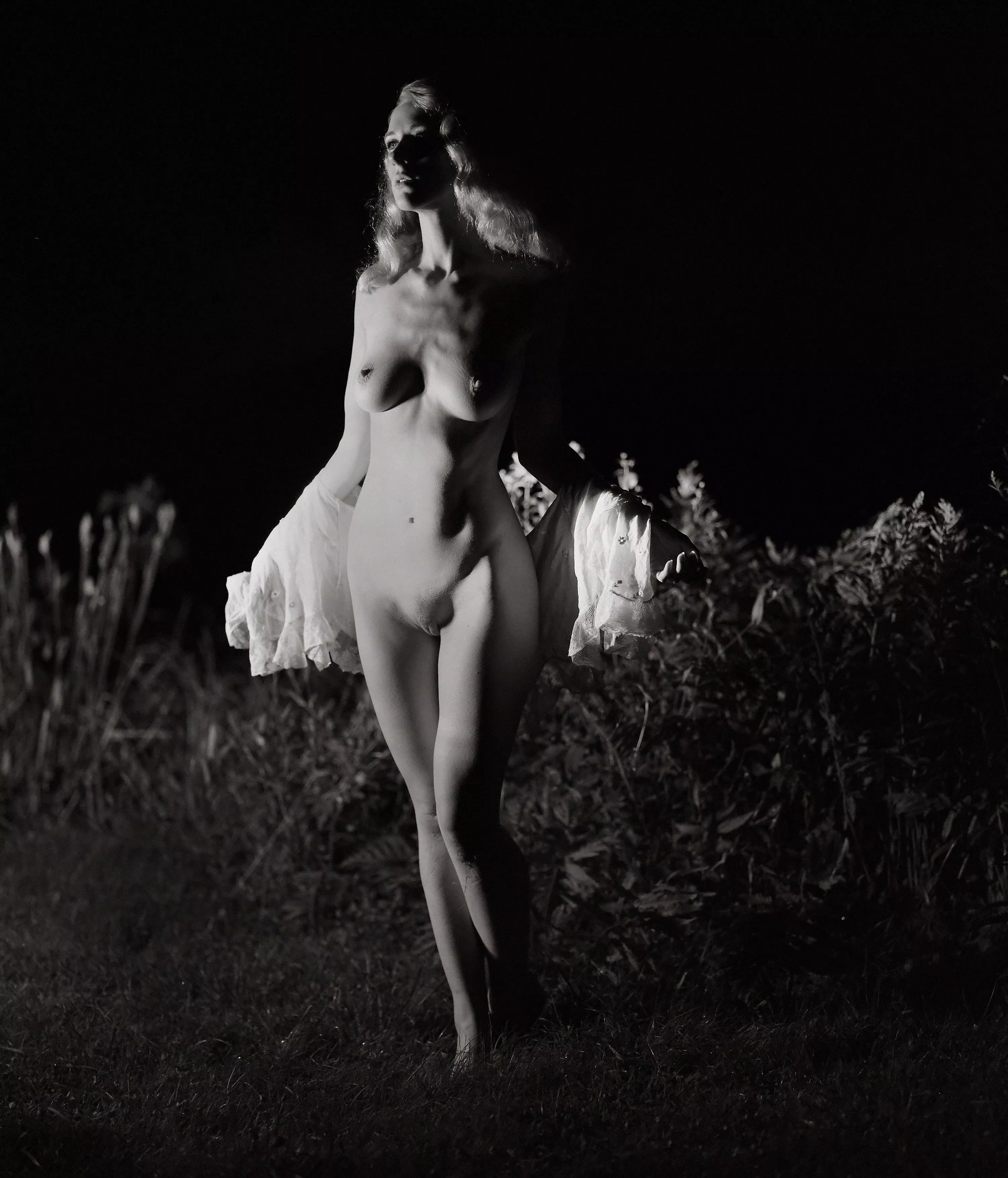 Shelbie Dimond by George Holz 