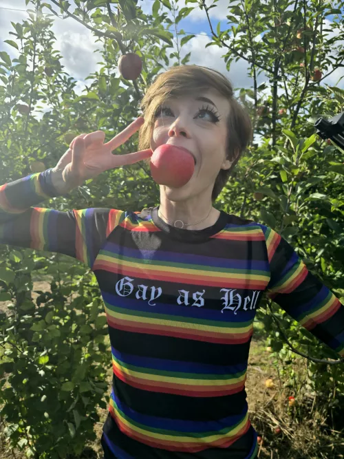 🌈Good morning! Call an old friend today!✨ 🏡MOVING SALE🏡 $25 PICK 3 VIDEO BUNDLE😍