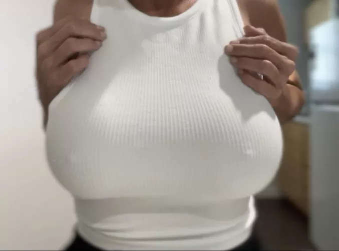 I never wear a bra 🫶