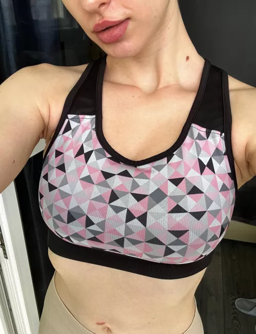Love showing you my sports bra from work
