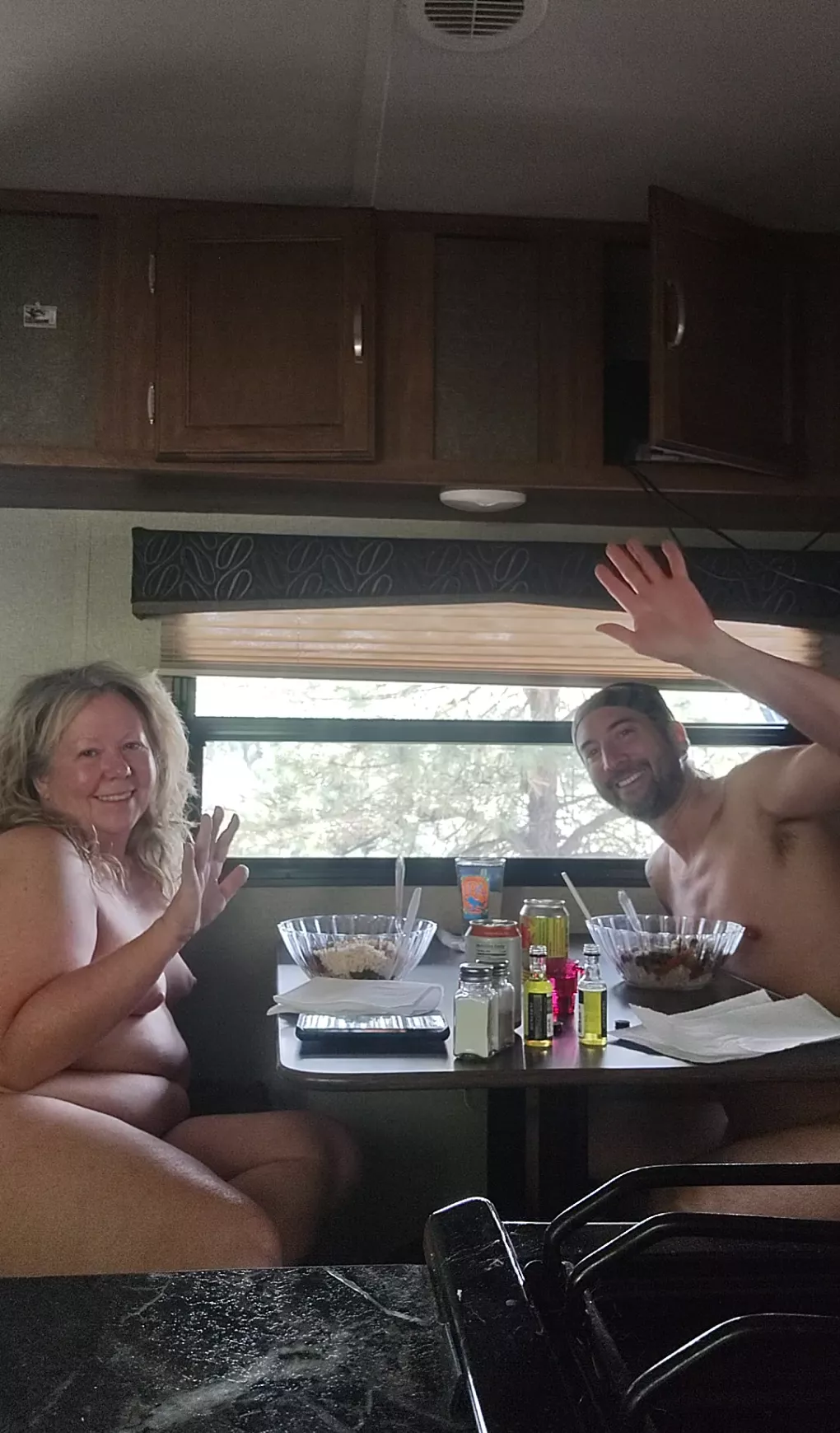 Nude recreation (dinnertime!) 