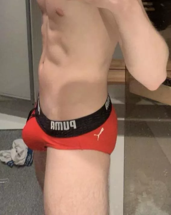 Probably the biggest speedo bulge you’ve ever seen