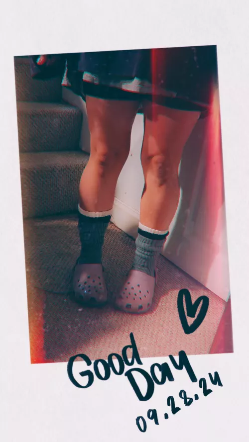 💜🩷 socks & crocs 🩷💜