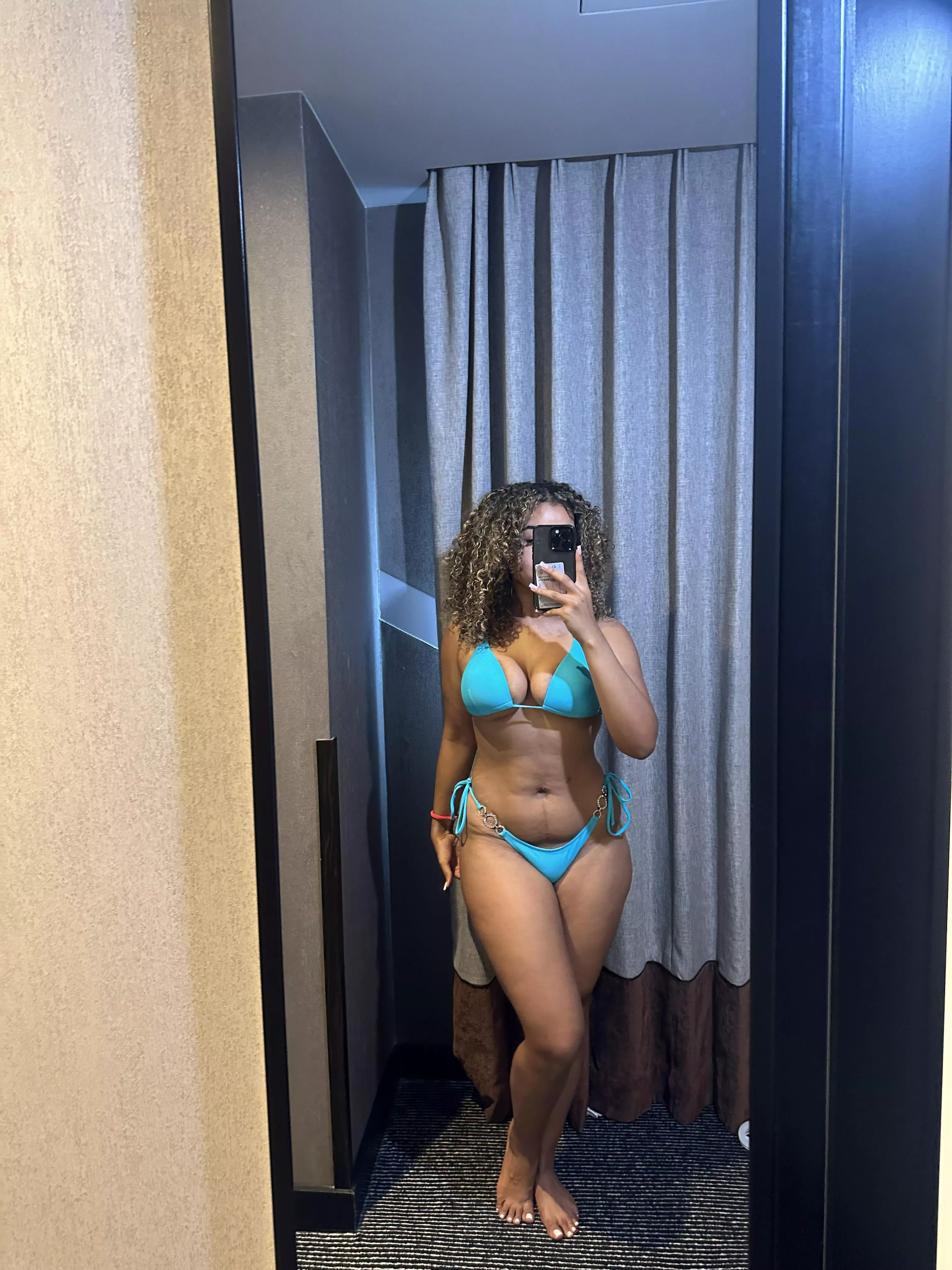 Comment your age if you have a BWC 💦 F19 