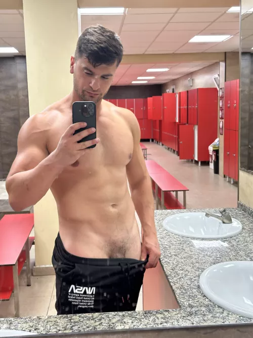 If someone had entered at that moment, they would have had a big surprise.
