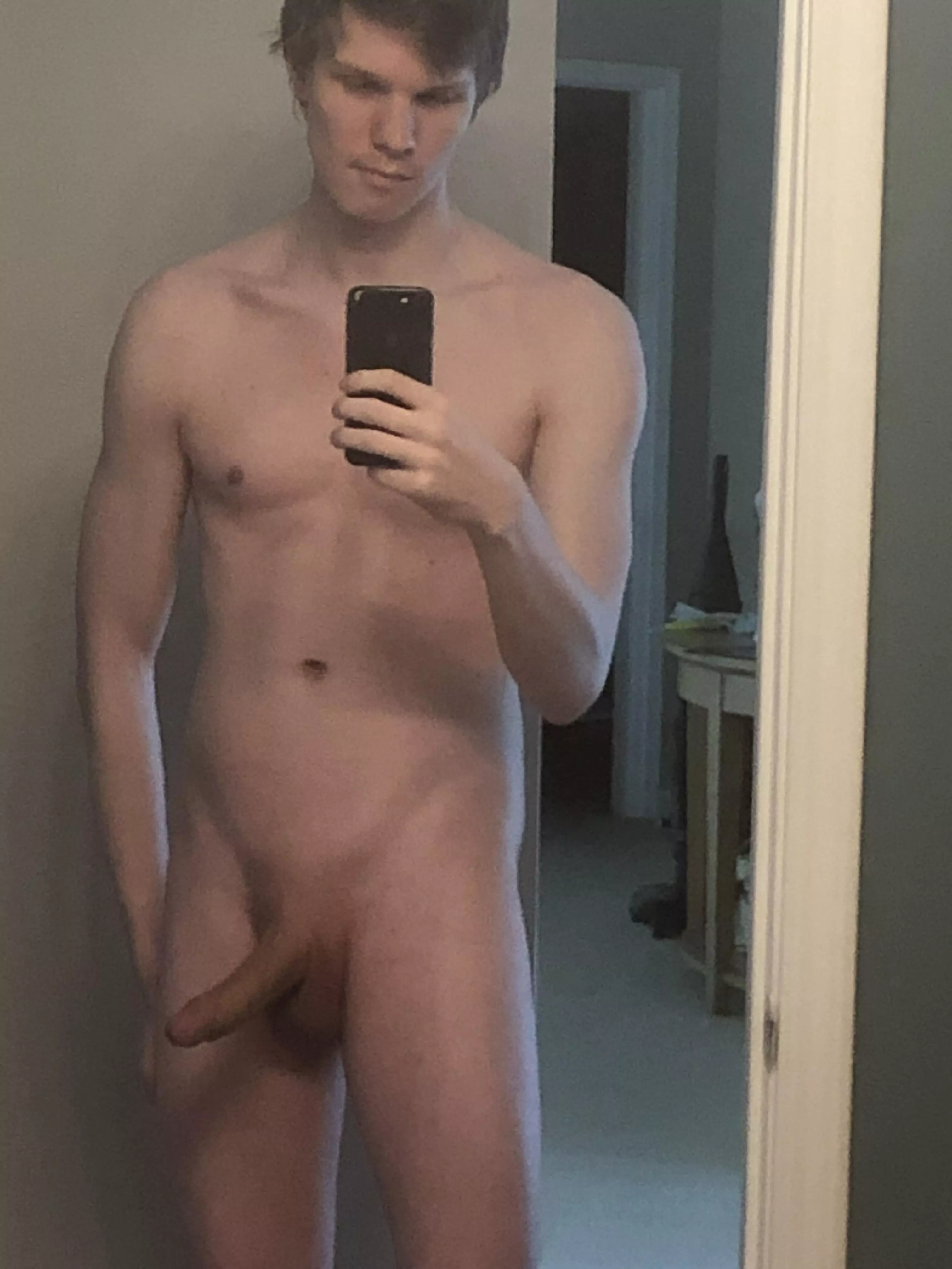 Is anyone attracted to tall and skinny?