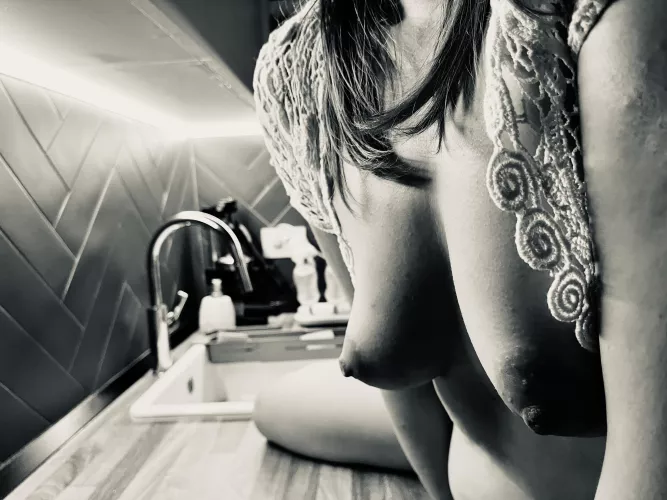 Pure and natural mom in her element