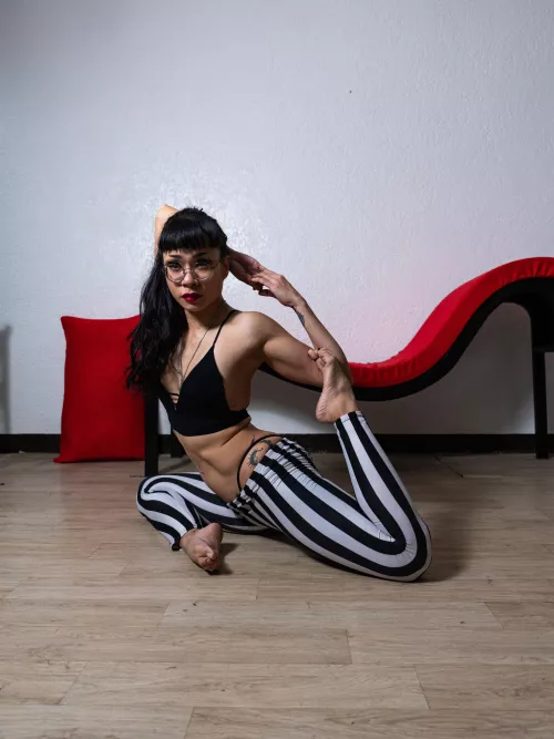 Are you a fan of flexible chicks?