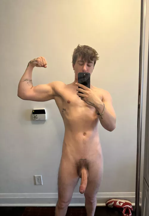 Day dreaming about tight holes 🕳️