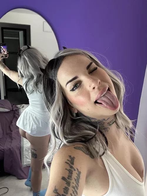 Do older men like to eat Italian ass