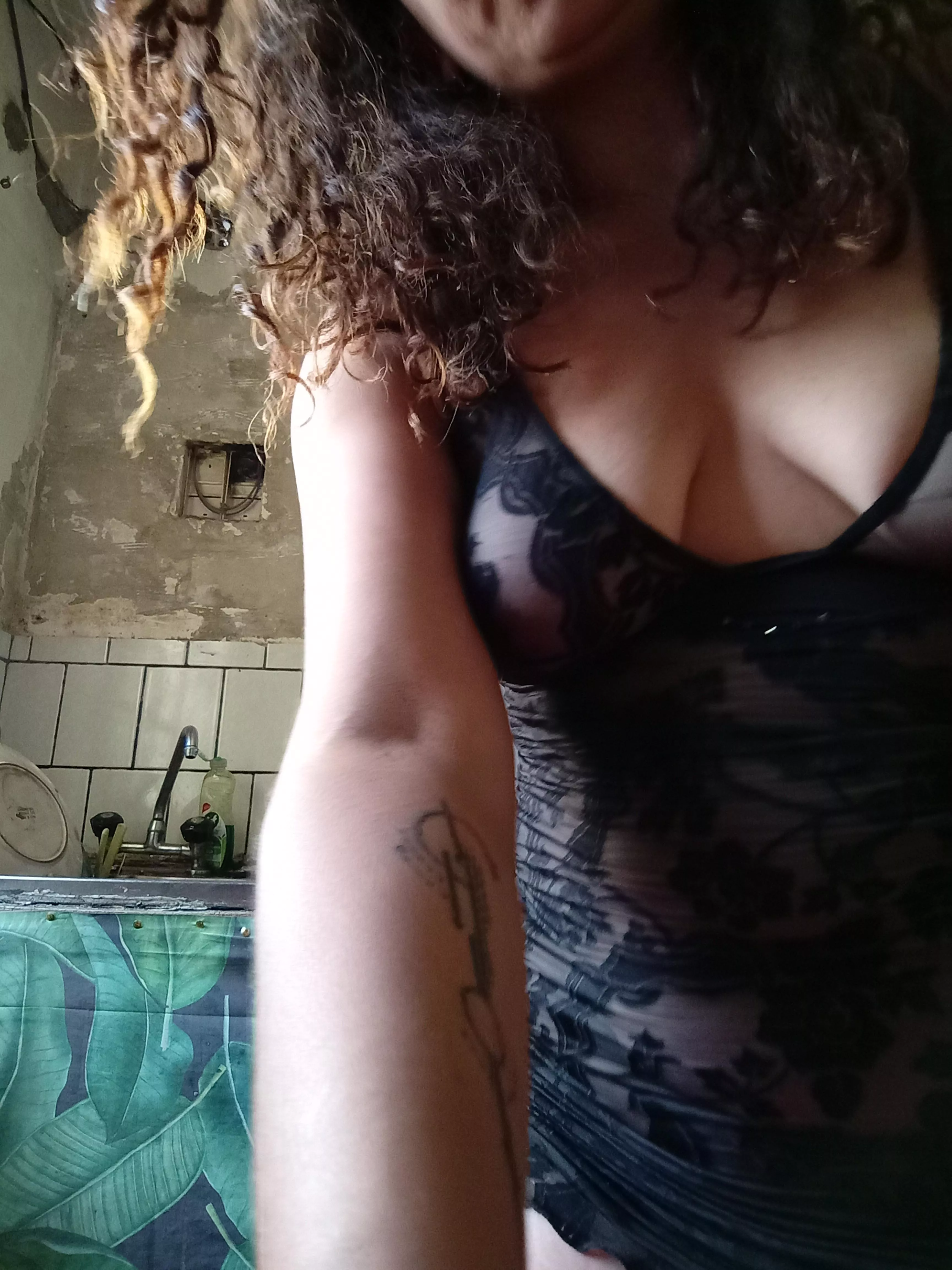 Every guy to comment say yes gets my wild folder nudes