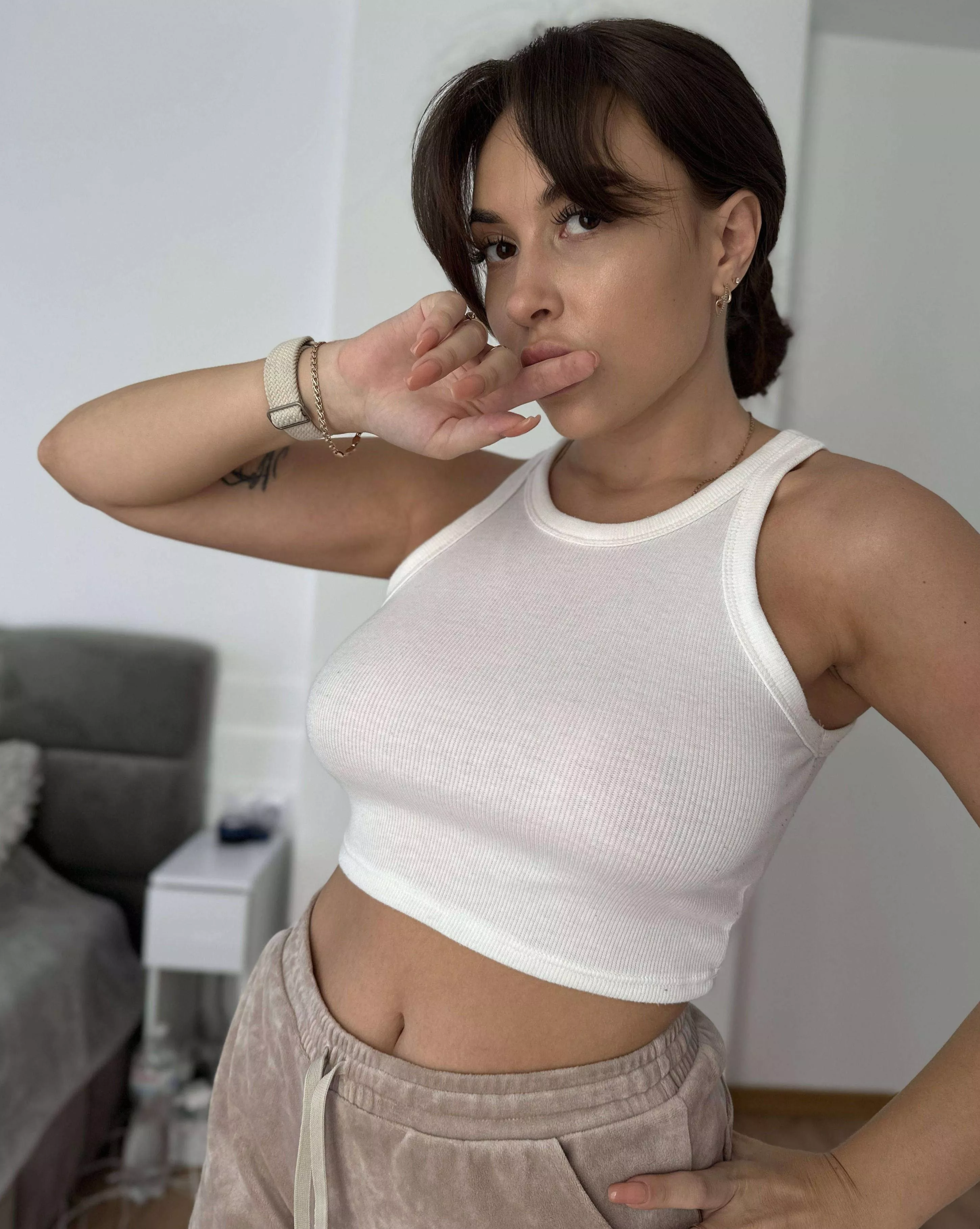 Great white top for sports activities