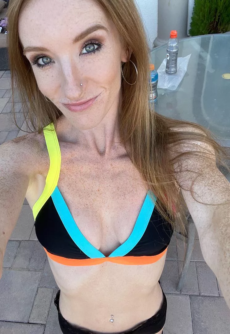 Kissed by the sun may too many times lol [IRTR] 