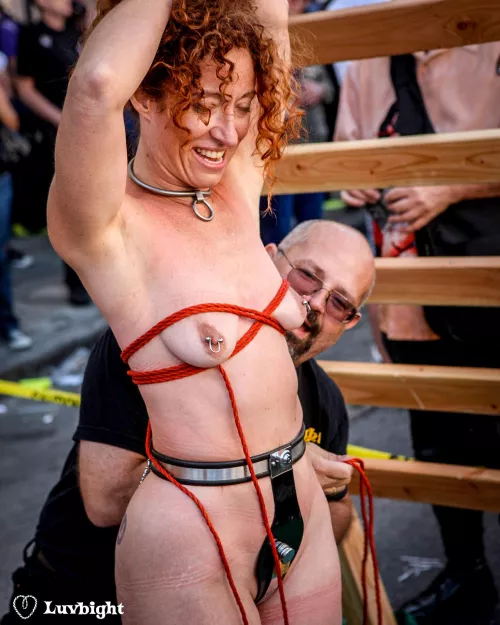 Mick and Dee Luvbight doing a rope demonstration at Folsom Street Fair, 2008.
