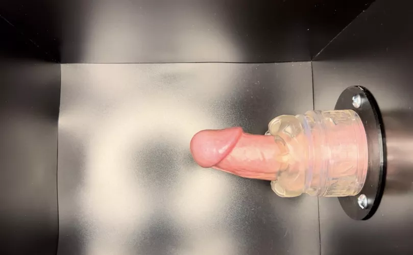 My cock deserved its own studio so I built one, who wants to see it in action?