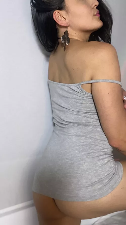 My fat ass is here to steal all your attention...