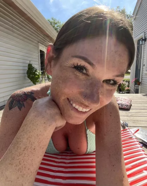 Wish I had someone to rub my booty