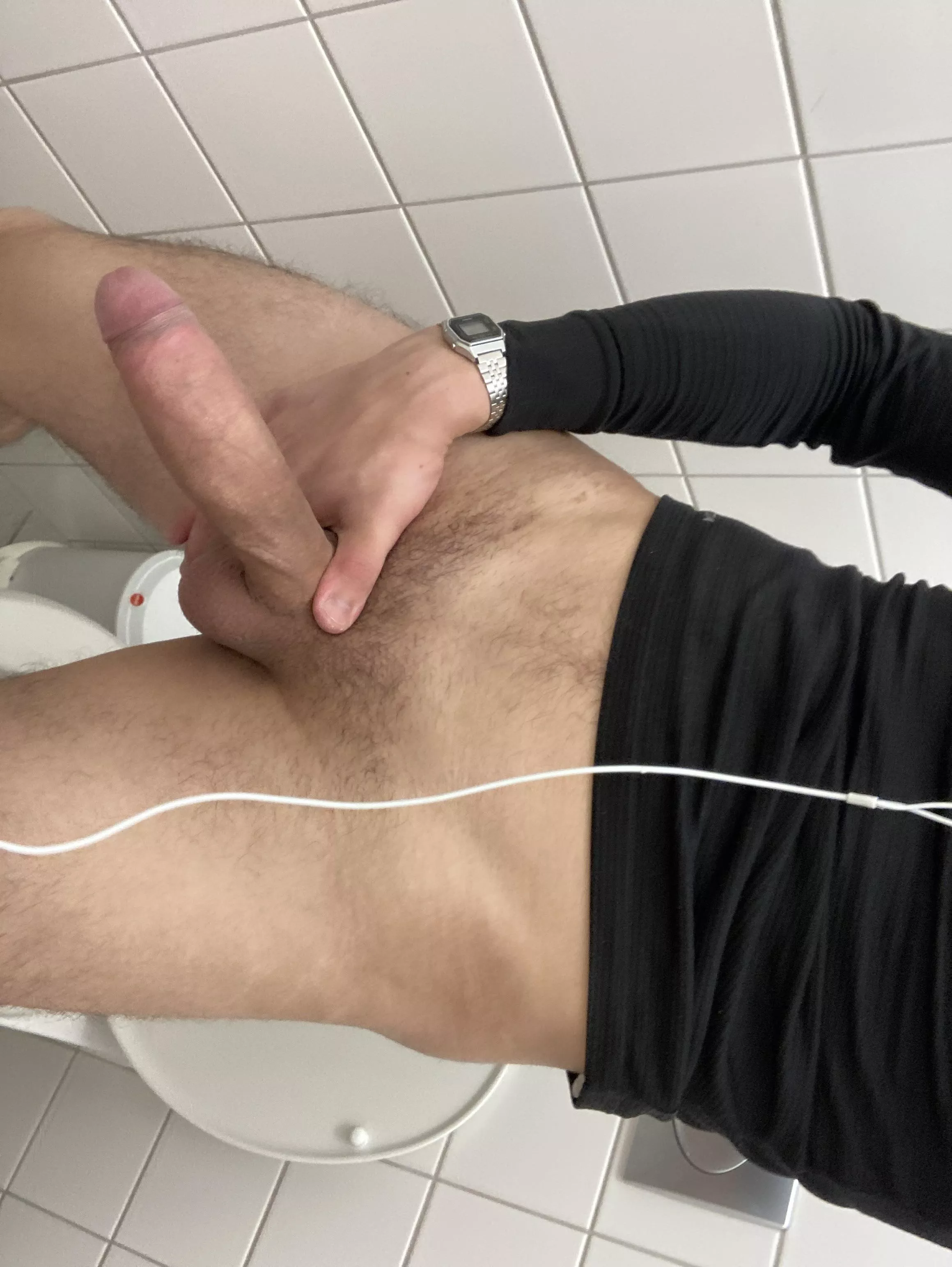 22 was supa horny at work😬