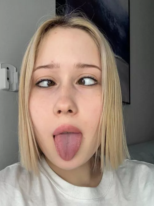 can I be your ahegao gf?