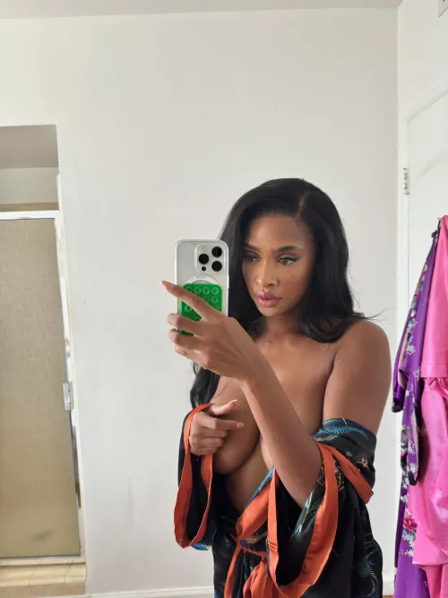 Come closer let me tell you a secret 